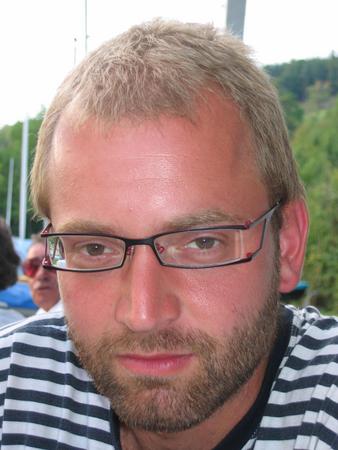 img 1711v